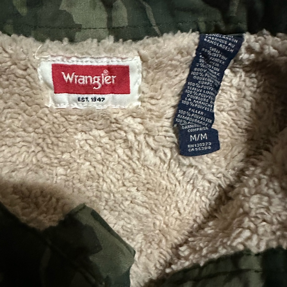 Wrangler Jacket - Picture 2 of 4